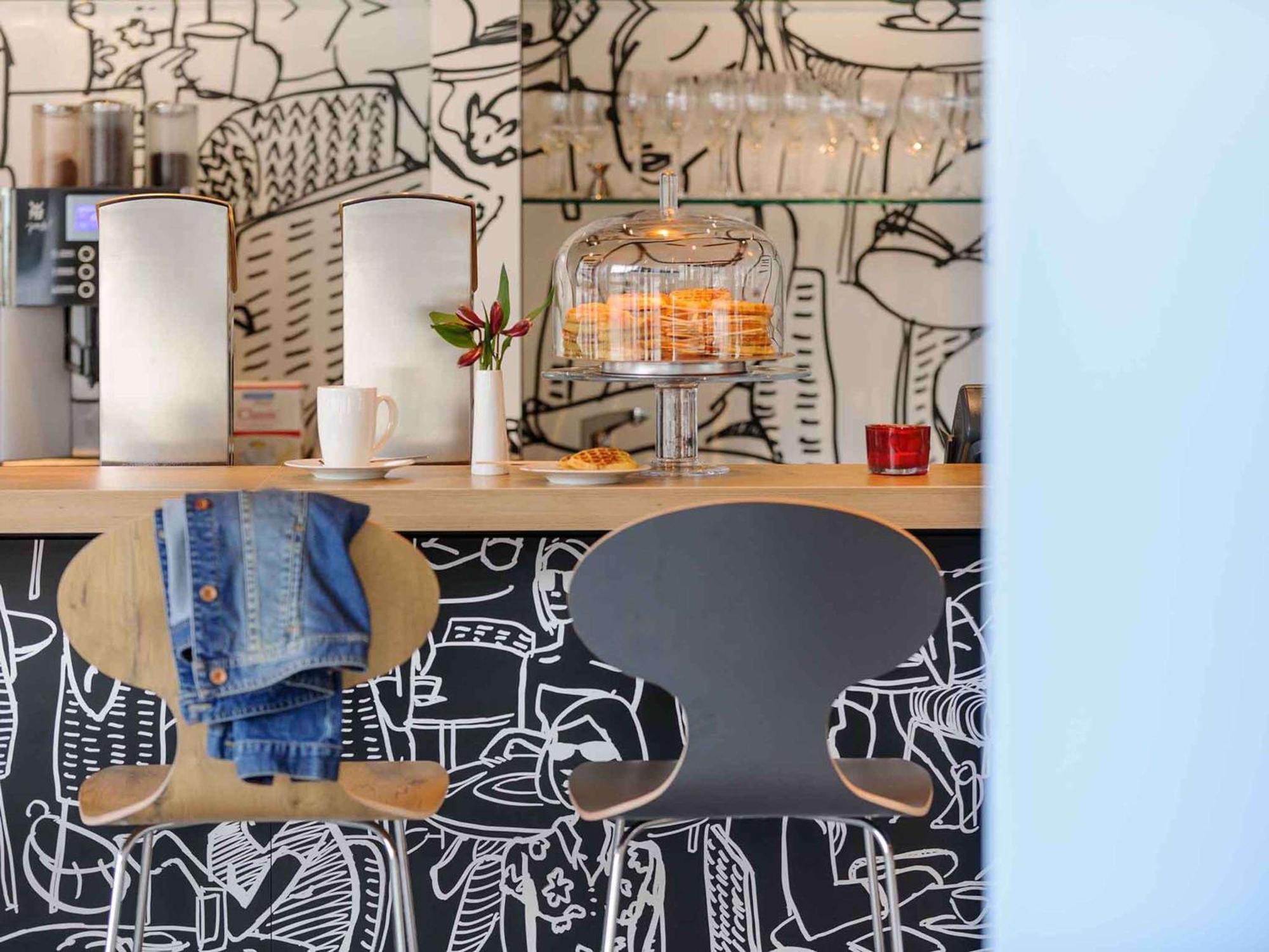 Ibis Wien Hauptbahnhof Esterno foto