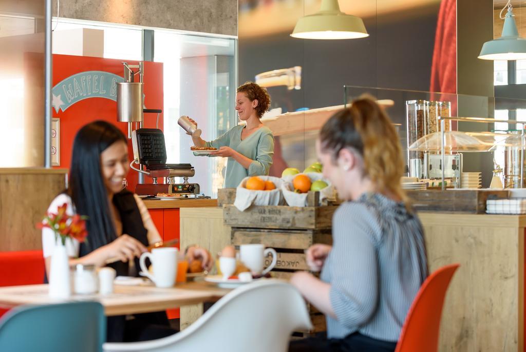 Ibis Wien Hauptbahnhof Esterno foto